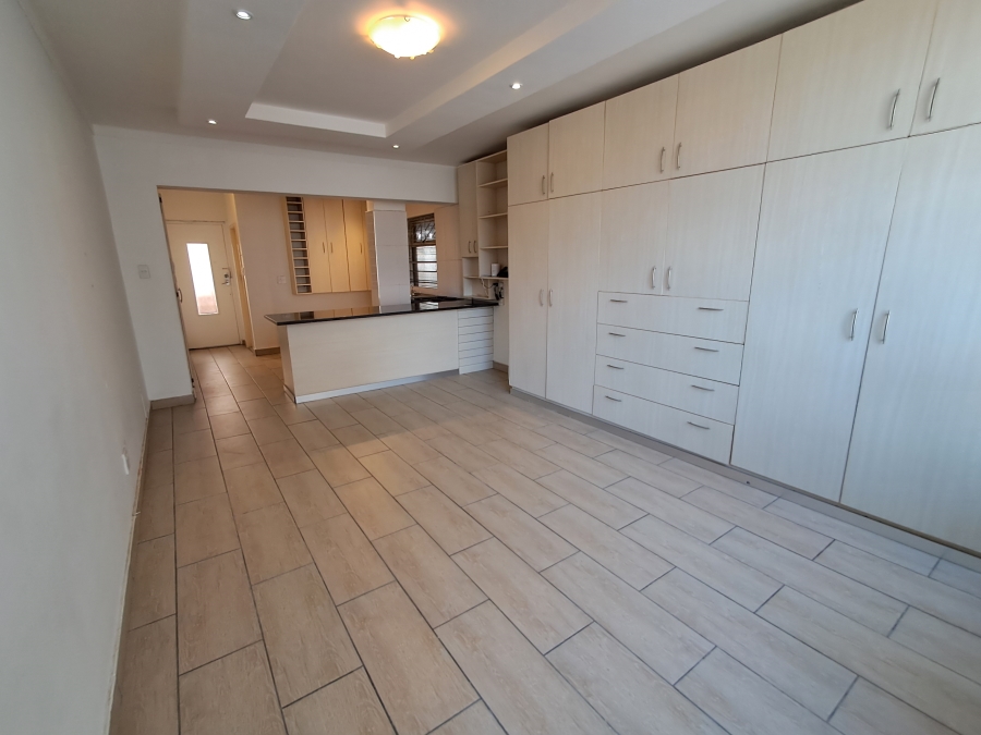 To Let 0 Bedroom Property for Rent in Sea Point Western Cape